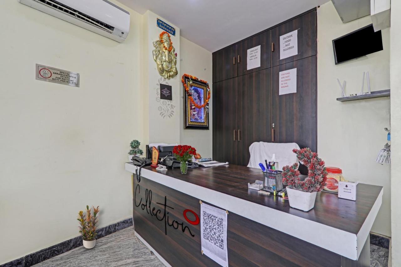 Collection O Srg Hotel Chinhat Exterior photo